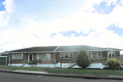 Photo of property in 122 Mcleod Road, Te Atatu South, Auckland, 0610