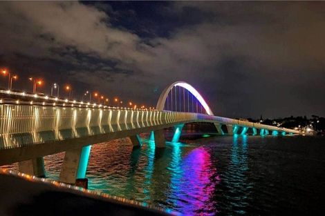 Photo of property in 1 Waterfront Road, Mangere Bridge, Auckland, 2022