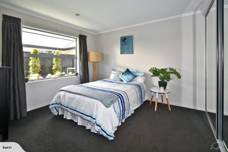 Photo of property in 5 Gosling Crescent, Halswell, Christchurch, 8025