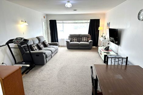 Photo of property in 5/26 Carrington Road, Point Chevalier, Auckland, 1025