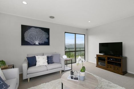 Photo of property in 31 Wisteria Grove, Maungaraki, Lower Hutt, 5010