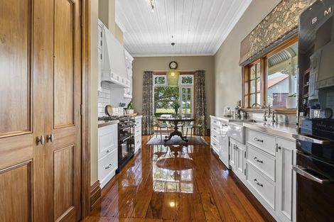 Photo of property in 137 Egmont Road, Hillsborough, New Plymouth, 4372