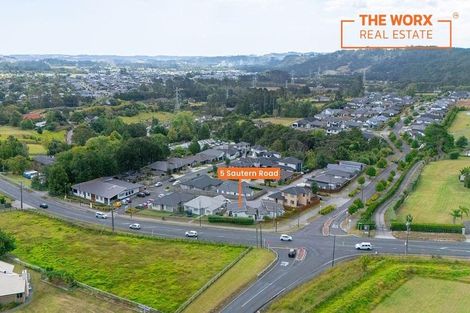 Photo of property in 5 Sauterne Road, Kumeu, 0810