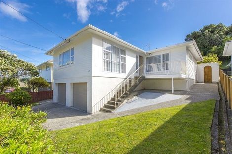 Photo of property in 127 Parkvale Road, Karori, Wellington, 6012