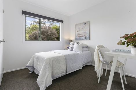 Photo of property in 91a Woodglen Road, Glen Eden, Auckland, 0602