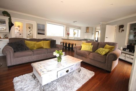 Photo of property in 17 Hawthornden Road, Avonhead, Christchurch, 8042