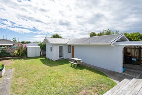 Photo of property in 32 Tennyson Crescent, Stoke, Nelson, 7011