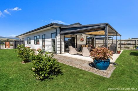 Photo of property in 8 Ash Close, Levin, 5510