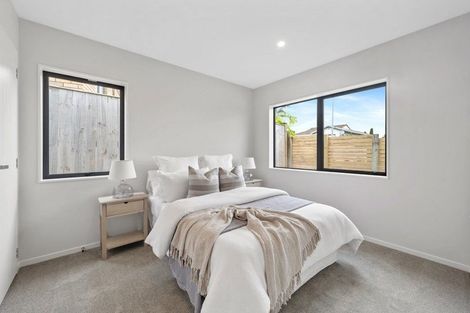 Photo of property in 7b De Quincey Terrace, Highland Park, Auckland, 2010