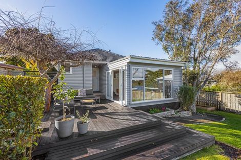 Photo of property in 34a Abbotleigh Avenue, Te Atatu Peninsula, Auckland, 0610