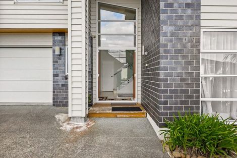 Photo of property in 75 San Valentino Drive, Henderson, Auckland, 0612