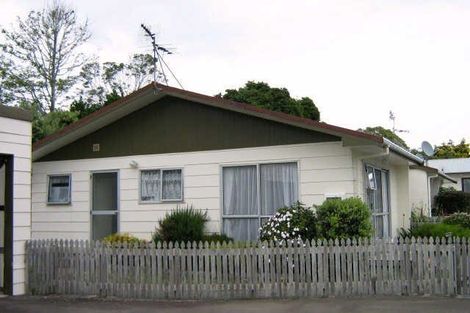 Photo of property in 16 Rimutaka Street, Paraparaumu, 5032