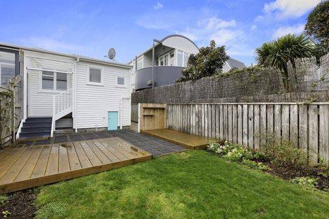 Photo of property in 23 Trent Street, Island Bay, Wellington, 6023