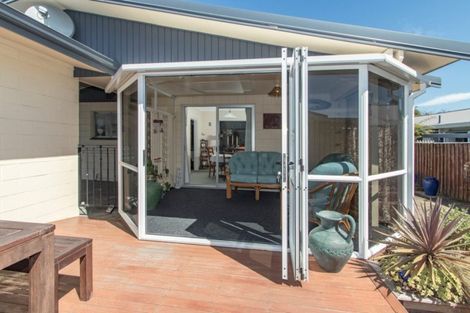 Photo of property in 14 Saint Hill Lane, Havelock North, 4130