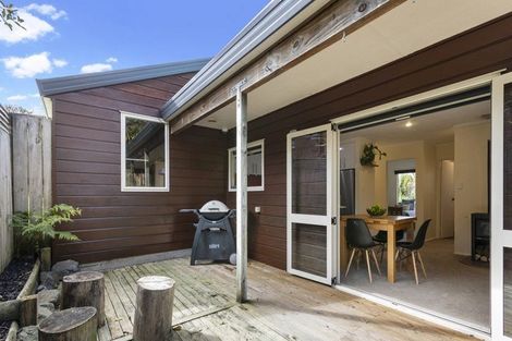 Photo of property in 21a Willerton Avenue, New Lynn, Auckland, 0600
