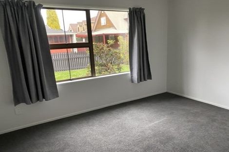 Photo of property in 128b Victoria Avenue, Hokowhitu, Palmerston North, 4410