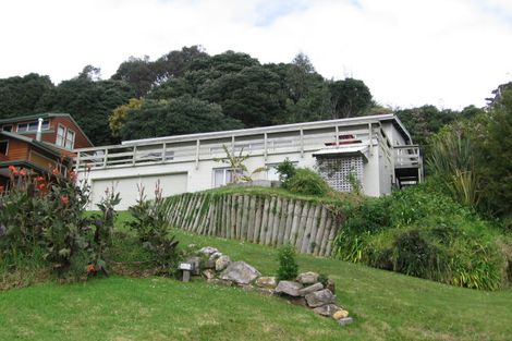 Photo of property in 4 Florence Place, Hahei, Whitianga, 3591