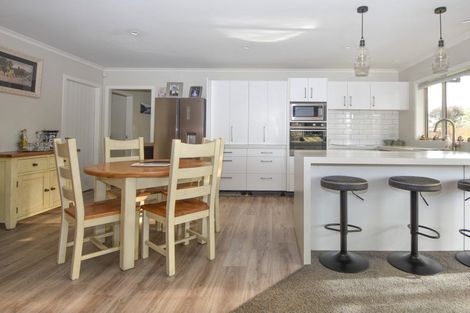 Photo of property in 3a Madison Street, Carterton, 5713