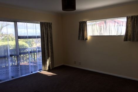 Photo of property in 39 Loloma Drive, Half Moon Bay, Auckland, 2012