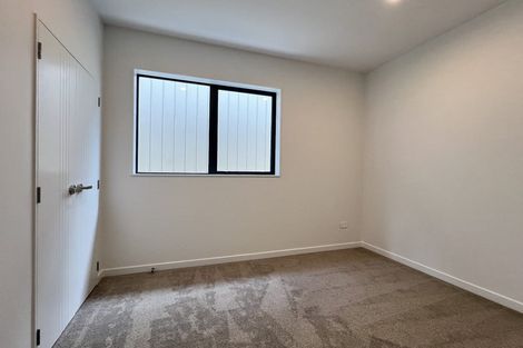 Photo of property in 28 Neretva Avenue, Massey, Auckland, 0614