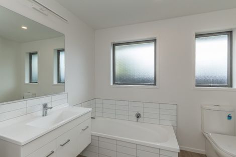 Photo of property in 39a Kings Drive, Levin, 5510