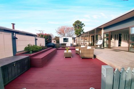 Photo of property in 10 Chilton Drive, Mairehau, Christchurch, 8052