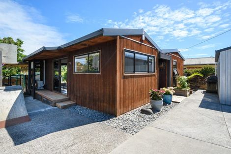 Photo of property in 633 Swanson Road, Swanson, Auckland, 0612