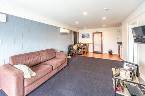 Photo of property in 1 Hurworth Place, College Estate, Whanganui, 4500