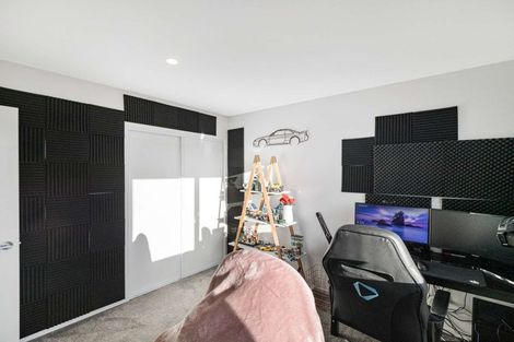 Photo of property in 3/25 Hargest Crescent, Sydenham, Christchurch, 8023