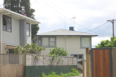 Photo of property in 36 Karaka Road, Otumoetai, Tauranga, 3110