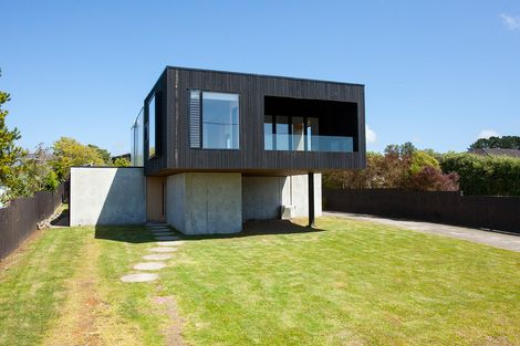 Photo of property in 30 Nihinihi Avenue, Raglan, 3225