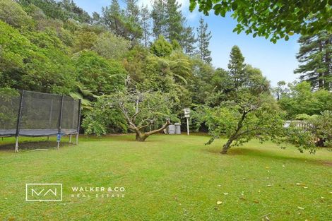 Photo of property in 4 Elmslie Road, Pinehaven, Upper Hutt, 5019