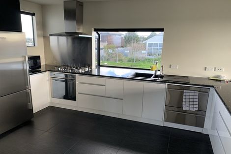 Photo of property in 1/2 Beatrice Avenue, Hillcrest, Auckland, 0627