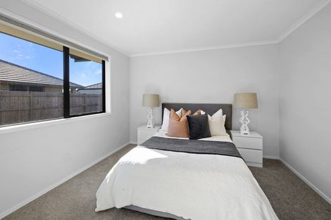 Photo of property in 7 Nukuroa Close, Waitara, 4320