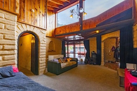 Photo of property in 872 Pourerere Road, Omakere, Waipawa, 4271