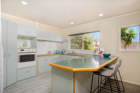 Photo of property in 17a Te Atatu Road, Te Atatu South, Auckland, 0610