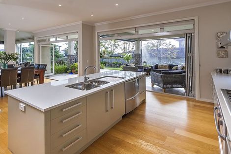 Photo of property in 14 Armstrong Farm Drive, East Tamaki Heights, Auckland, 2016