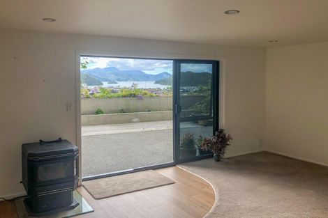 Photo of property in 18 Dorset Street, Picton, 7220