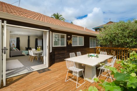 Photo of property in 17a Te Atatu Road, Te Atatu South, Auckland, 0610