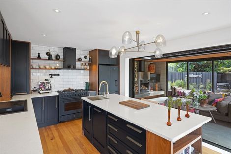 Photo of property in 42 Whitfield Street, Sumner, Christchurch, 8081