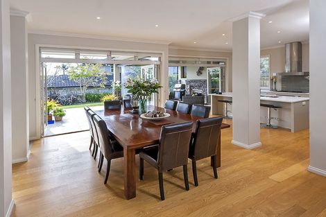 Photo of property in 14 Armstrong Farm Drive, East Tamaki Heights, Auckland, 2016