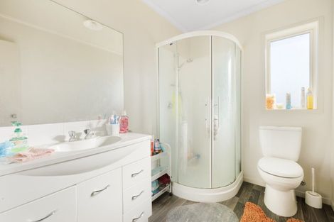 Photo of property in 186 Ballintoy Park Drive, Welcome Bay, Tauranga, 3175