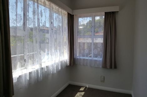 Photo of property in 61 Strathmore Avenue, Strathmore Park, Wellington, 6022