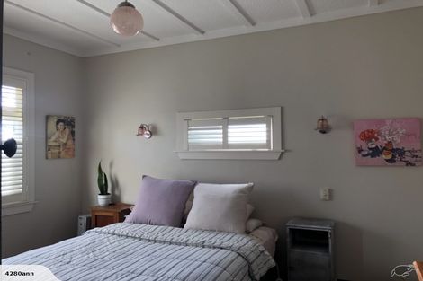 Photo of property in 139 Vauxhall Road, Narrow Neck, Auckland, 0624