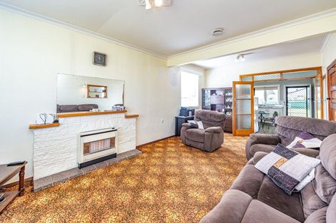 Photo of property in 12 Roberts Avenue, Aramoho, Whanganui, 4500