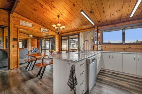 Photo of property in 11 Warwick Road, Stratford, 4332