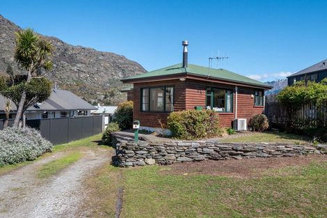 Photo of property in 8 Riverside Road, Frankton, Queenstown, 9300