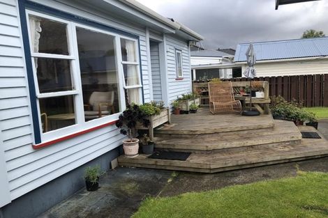 Photo of property in 15 Lincoln Avenue, Epuni, Lower Hutt, 5011
