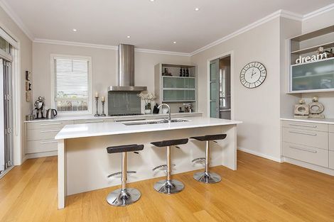 Photo of property in 14 Armstrong Farm Drive, East Tamaki Heights, Auckland, 2016