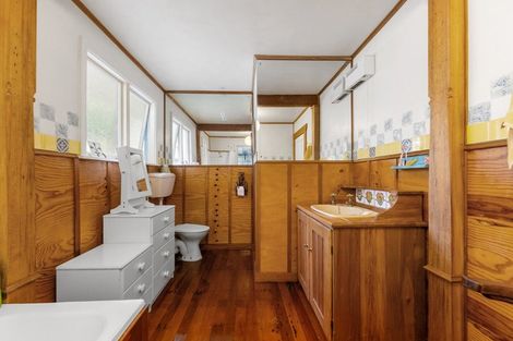 Photo of property in 36 Park Terrace, Corsair Bay, Lyttelton, 8082